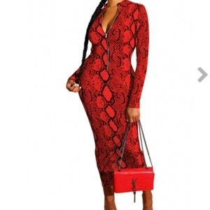 Nice body con stretched dress !!